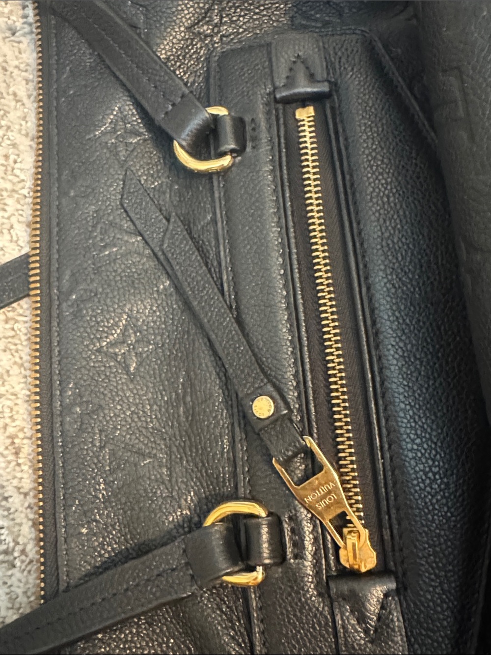 Louis Vuitton   lumineuse - Empriente Leather  Gold Hardware- Date Code VI2181 - Picture 10 of 17
